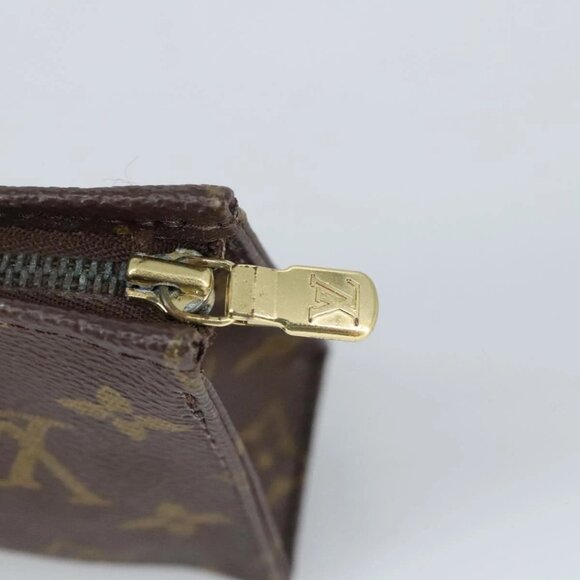 LOUIS VUITTON Monogram Poche Toilette 15 Pouch M47546 LV Auth 98203 - Picture 10 of 16